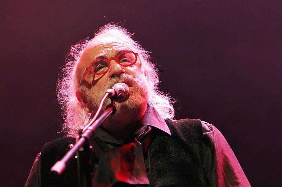 Demis Roussos privertė klaipėdiečius šokti sirtakį