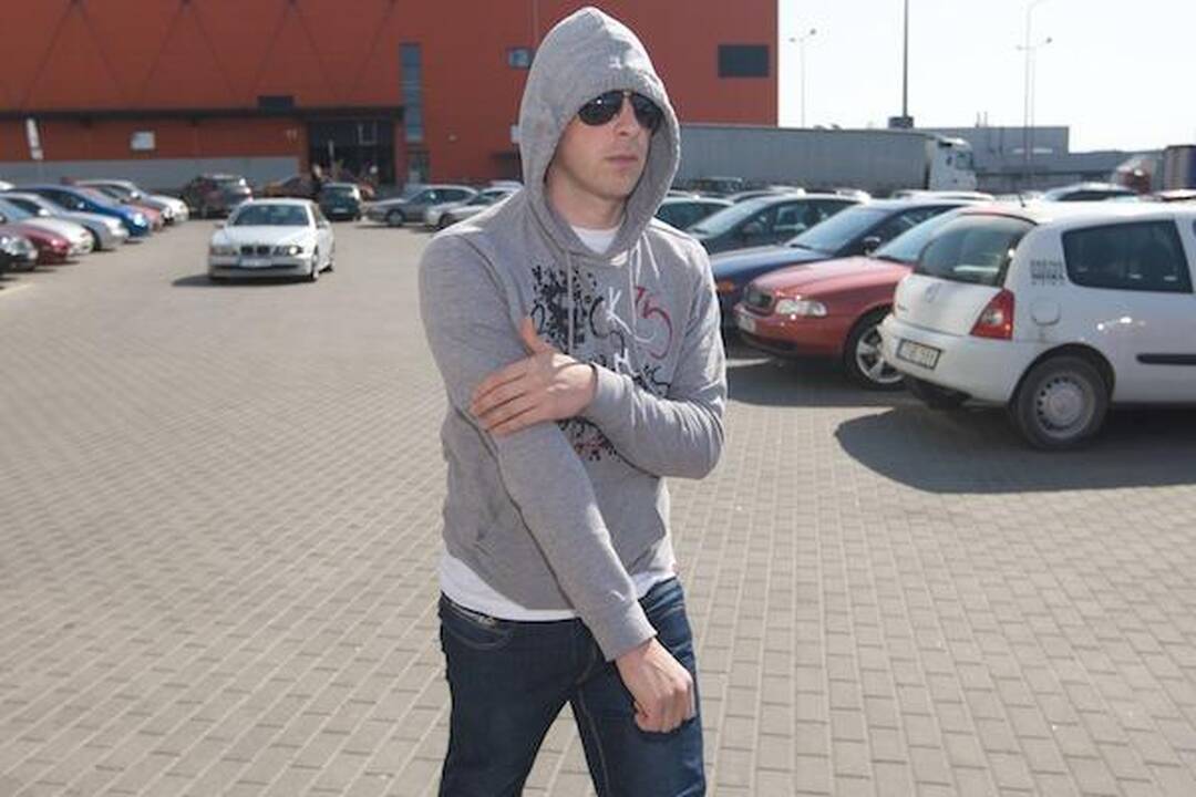 Už pasipriešinimą pareigūnui nubaustas Sel'as nebetiki teisybe