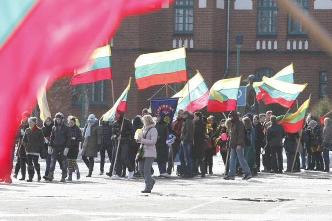 Klaipėdiečiai statė "Laisvės žiburį" 