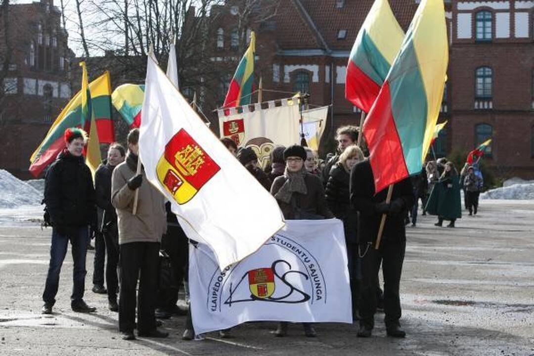 Klaipėdiečiai statė "Laisvės žiburį" 