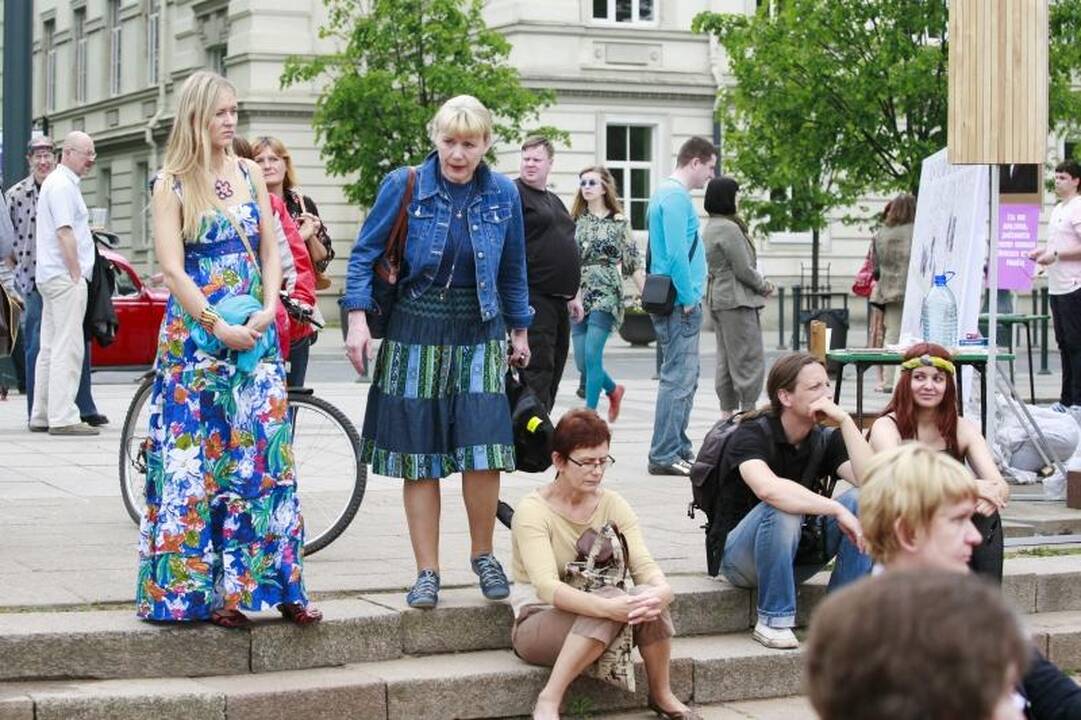 Brodo vaikai susirinko Lukiškių aikštėje