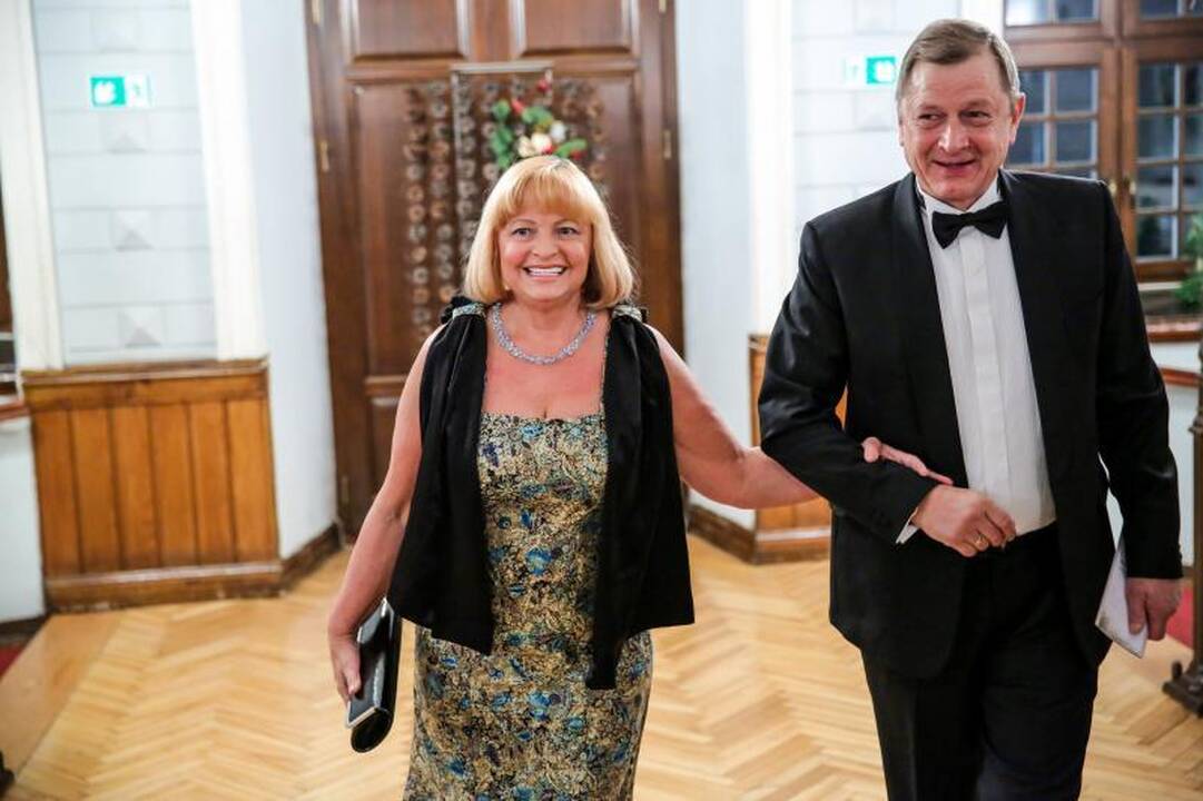 Sergantiems vaikams paaukota 100 tūkst. litų 