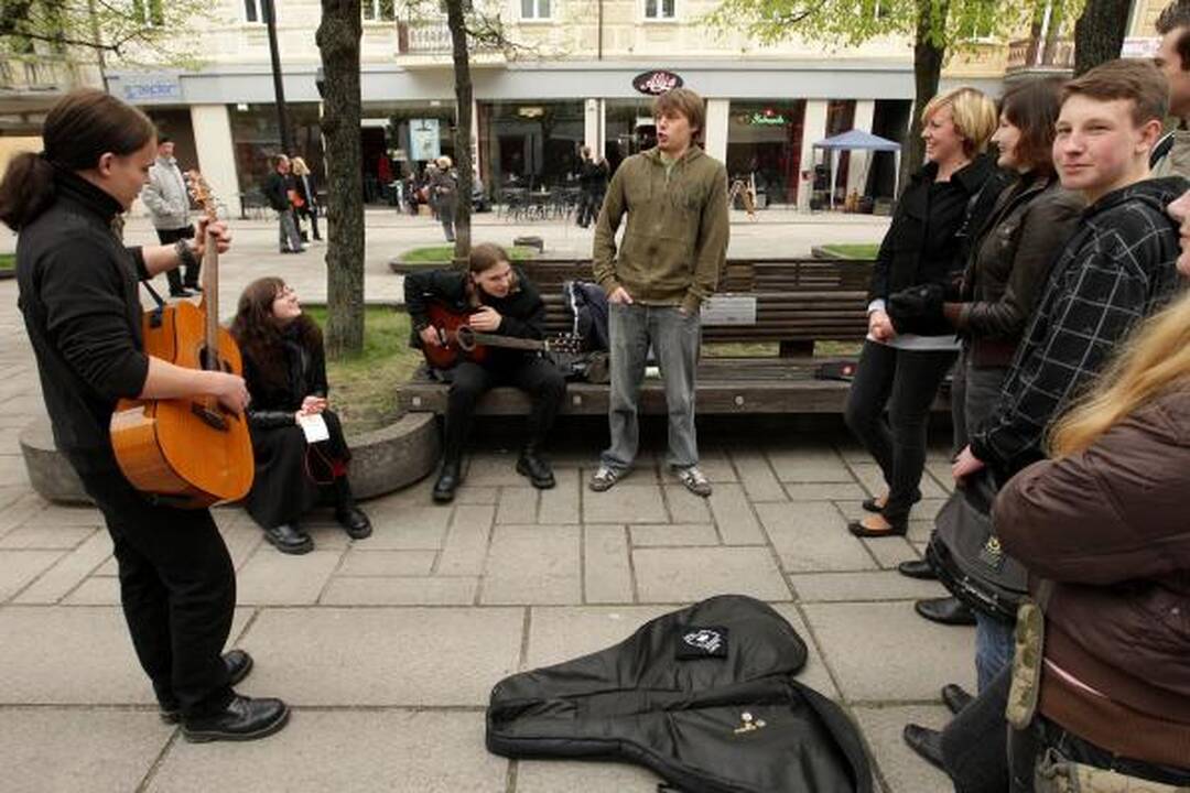 Muzikuoti išdrįso ir moksleiviai, ir pensininkai