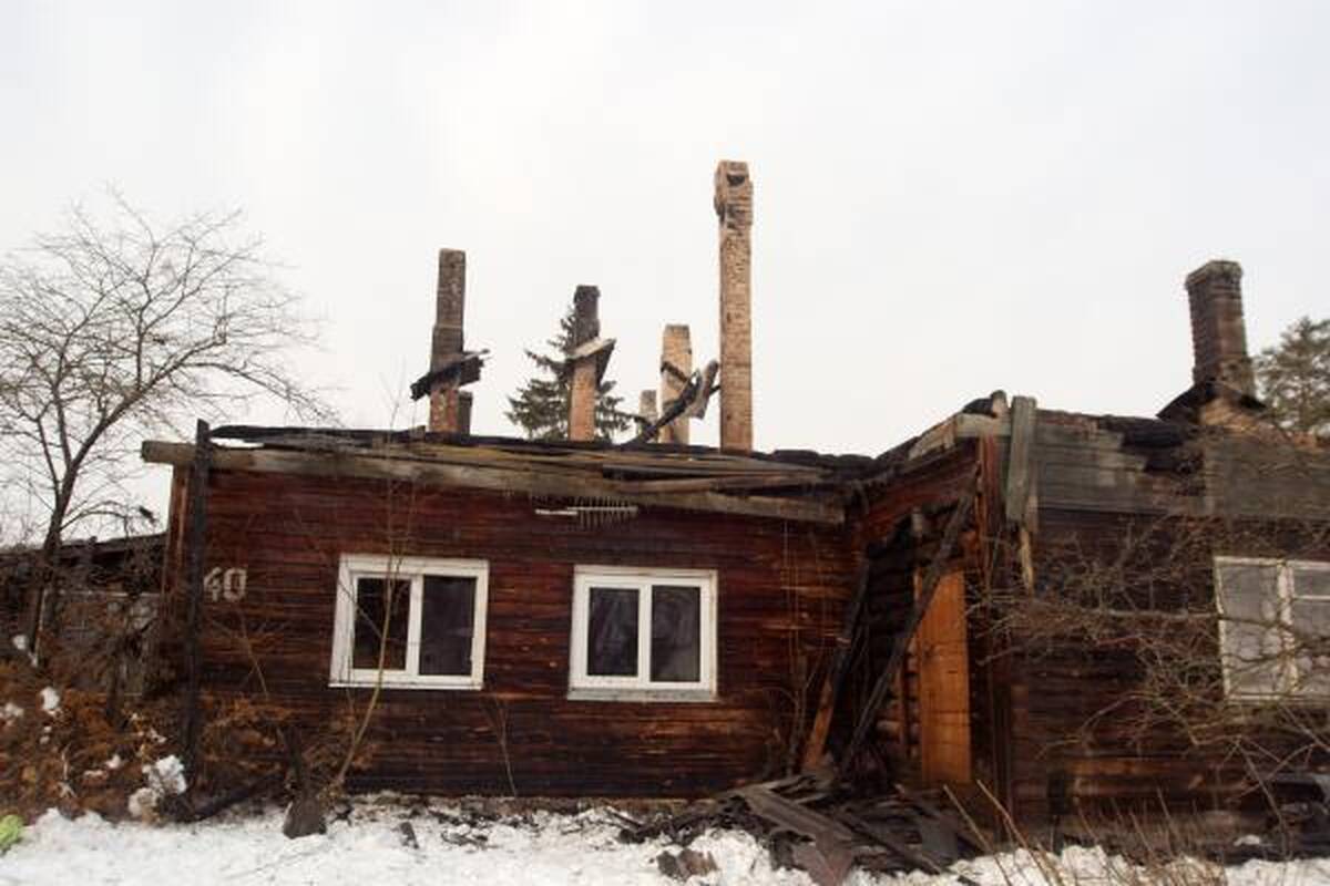 Prestižinėje Laurų gatvėje gaisras be pastogės paliko penkias šeimas