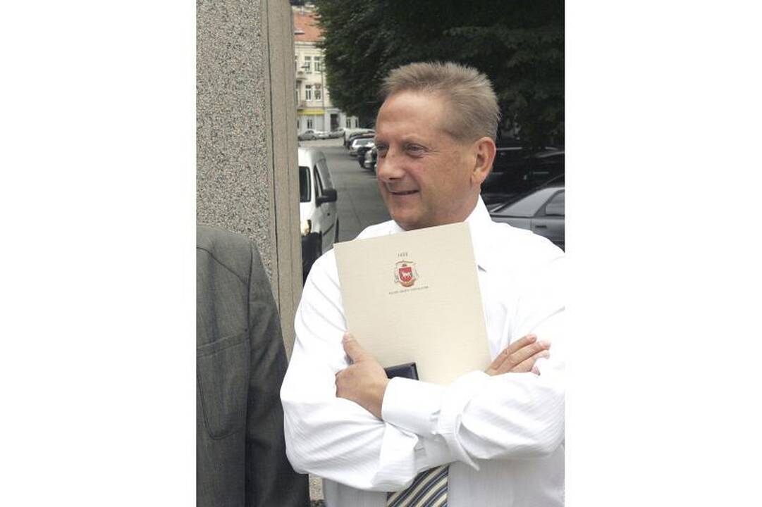 Kauno miesto savivaldybės taryba apdovanojo krepšinio veteranus