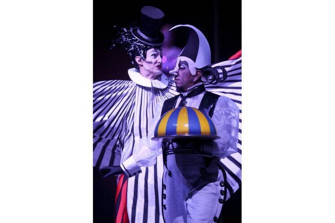 „Cirque du Soleil“ pasirodymą publika įvertino ovacijomis ir šūksniais