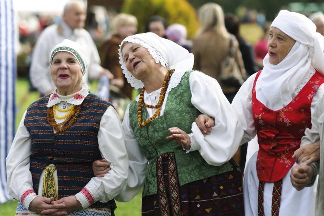 Kauno Botanikos sode švenčia aleksotiškiai 