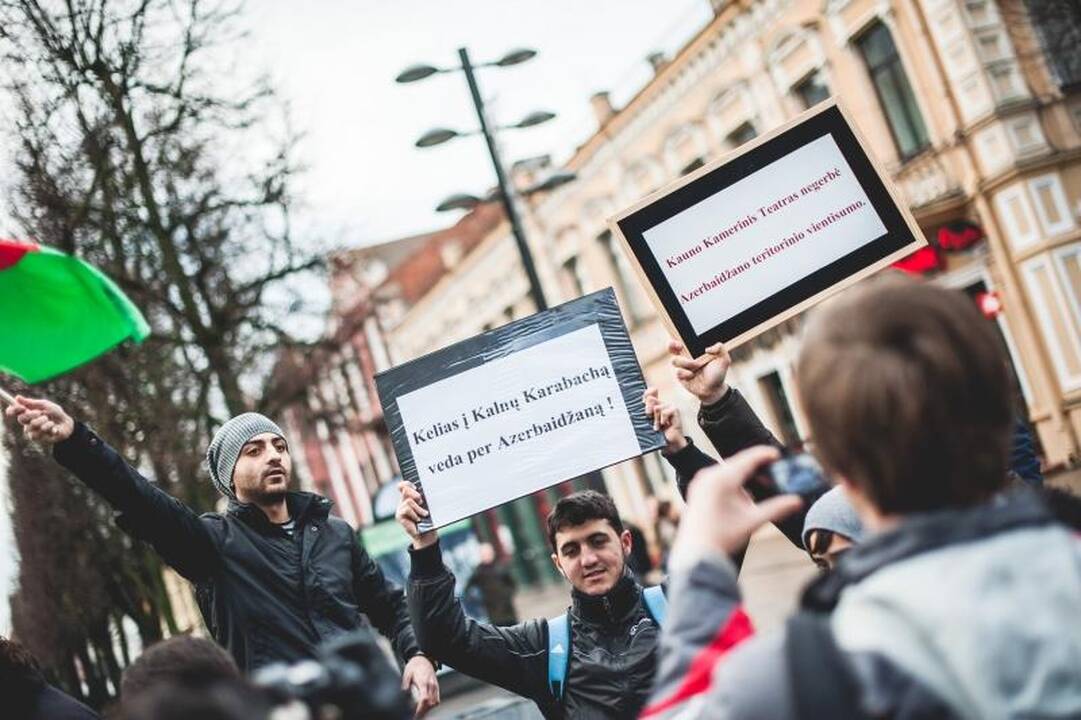 Kalnų Karabache apsilankęs teatras užsitraukė azerbaidžaniečių rūstybę