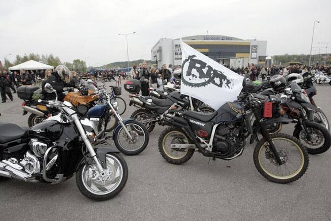 Per baikerių sezono atidarymą - motociklininko gaudynės