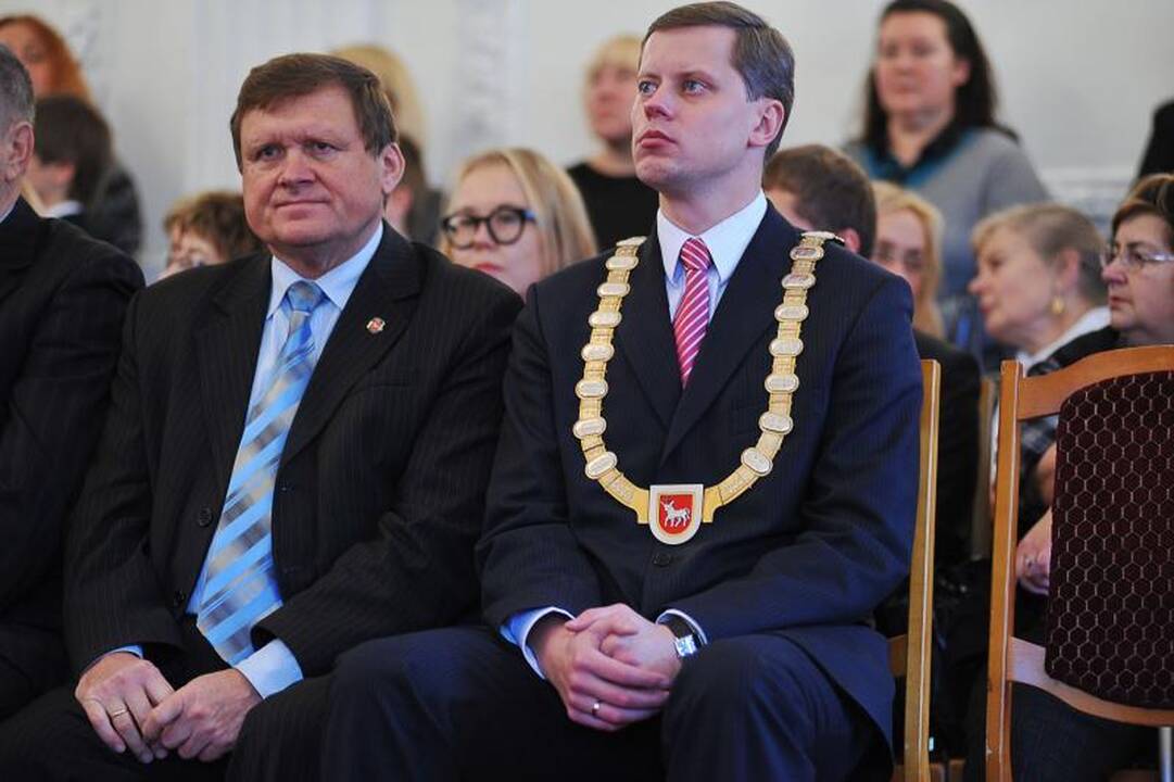 Rotušėje apdovanoti Kauną garsinantys moksleiviai