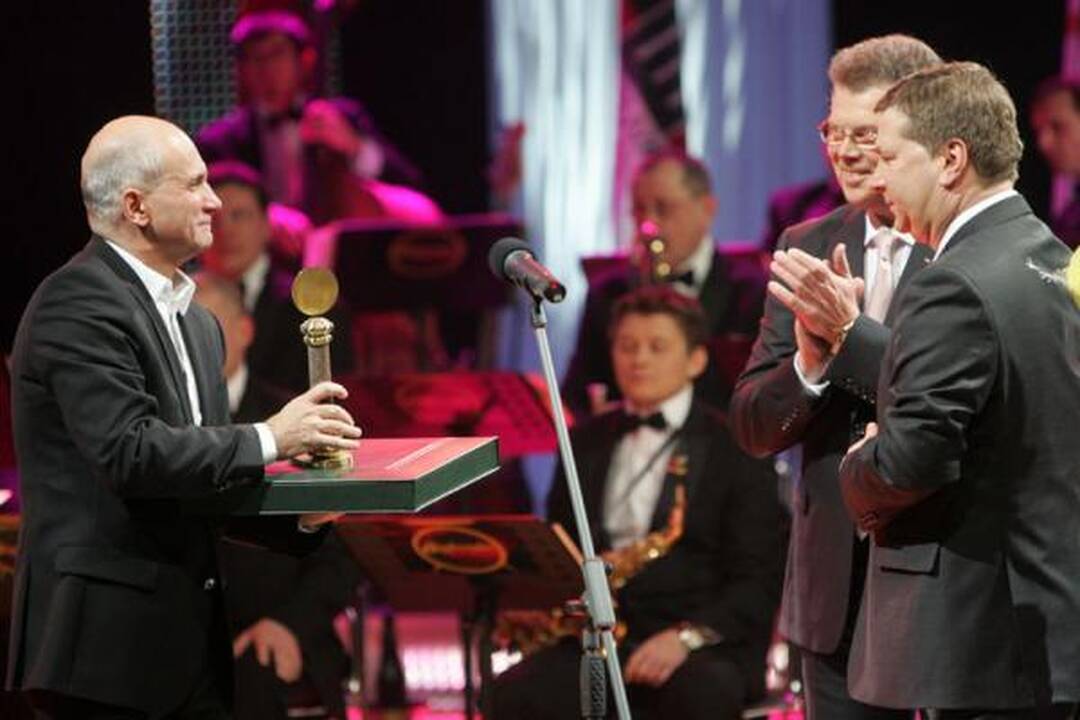 Šventinėje ceremonijoje S.Krupeckaitei įteiktas „Šaulys“