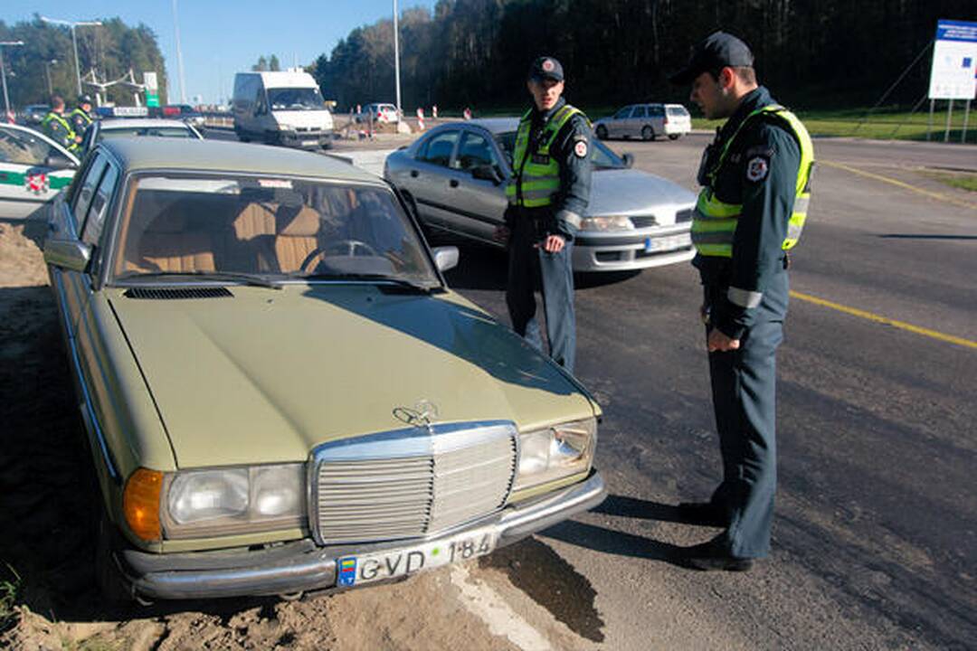 Vilniuje vogtu automobiliu siautėjo narkomanas