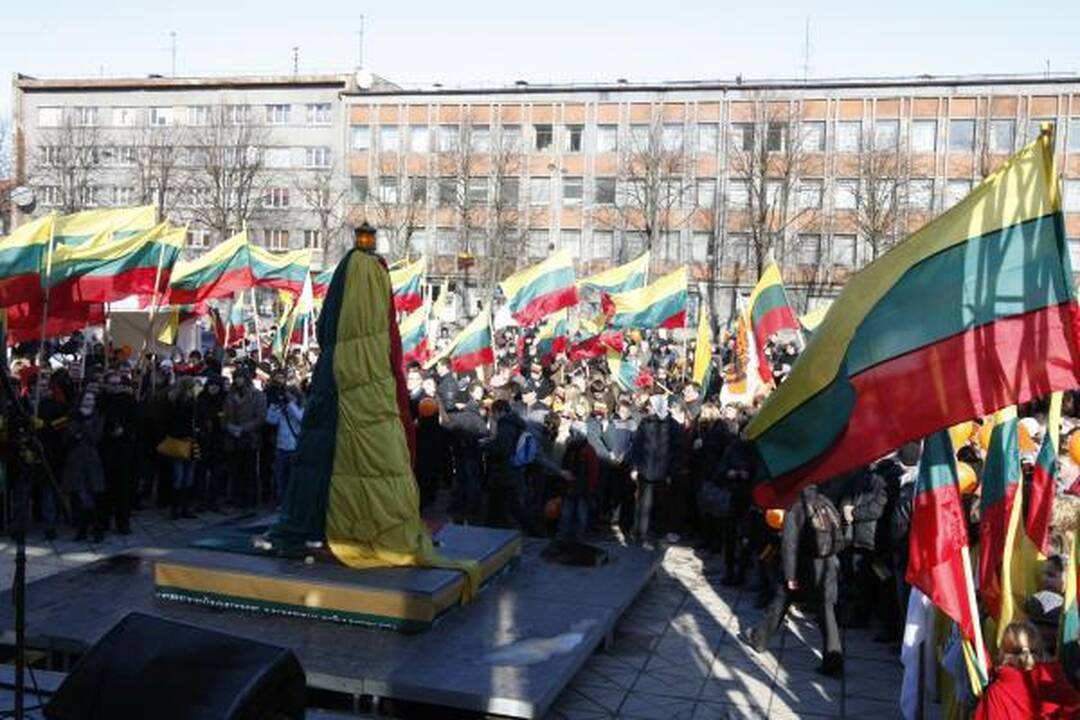 Klaipėdiečiai statė "Laisvės žiburį" 