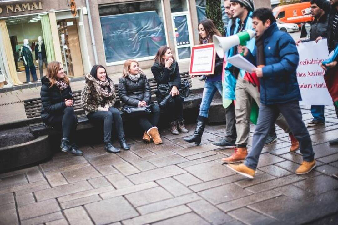 Kalnų Karabache apsilankęs teatras užsitraukė azerbaidžaniečių rūstybę