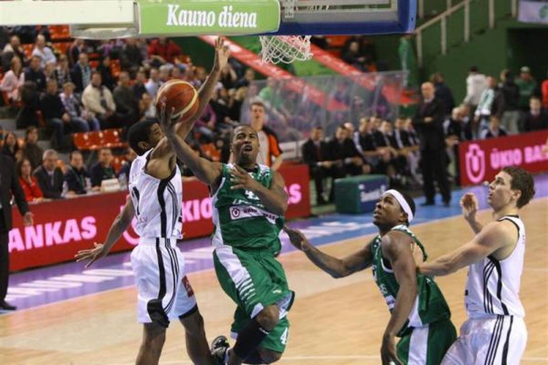 „Žalgiris“ nepaliko vilčių R.Kurtinaičio auklėtiniams