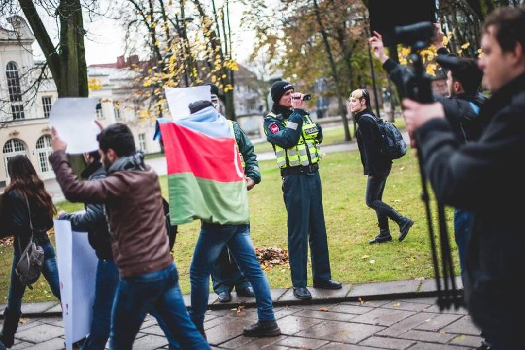 Kalnų Karabache apsilankęs teatras užsitraukė azerbaidžaniečių rūstybę