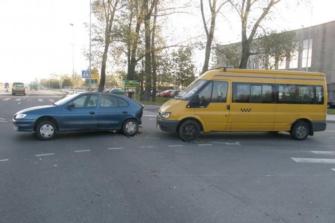 Toje pačioje sankryžoje - antra avarija per savaitę