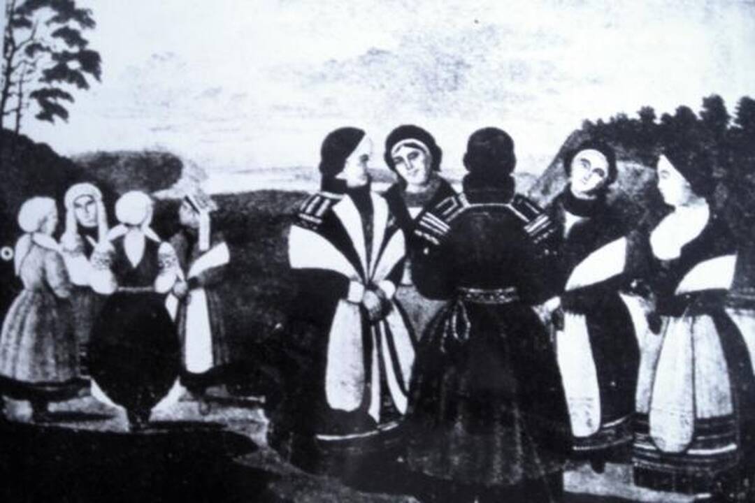 Mariaus Janušausko atkurtas XIX a. Mažosios Lietuvos kostiumas eksponuojamas pasaulinėse parodose