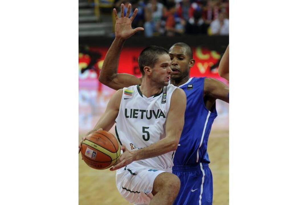 L.Kleiza: su rusais į finalą įsivėlęs paskui gali ir į lėktuvą nespėti
