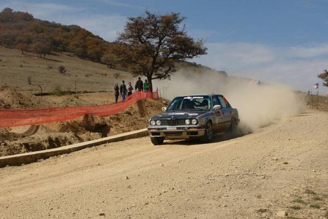 Į „WRC Rally Mexico“ lenktynes – su 1991 metų „BMW 318i“