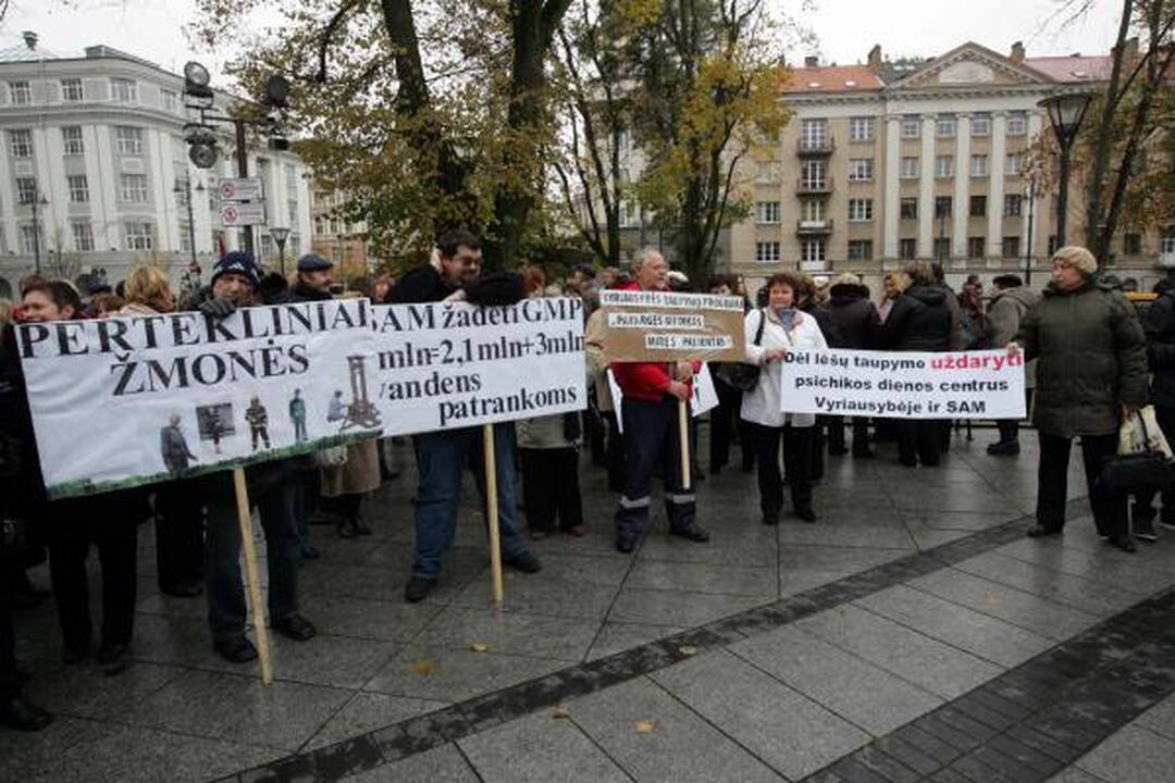 Profesinės sąjungos reikalauja premjero atsistatydinimo (papildyta)
