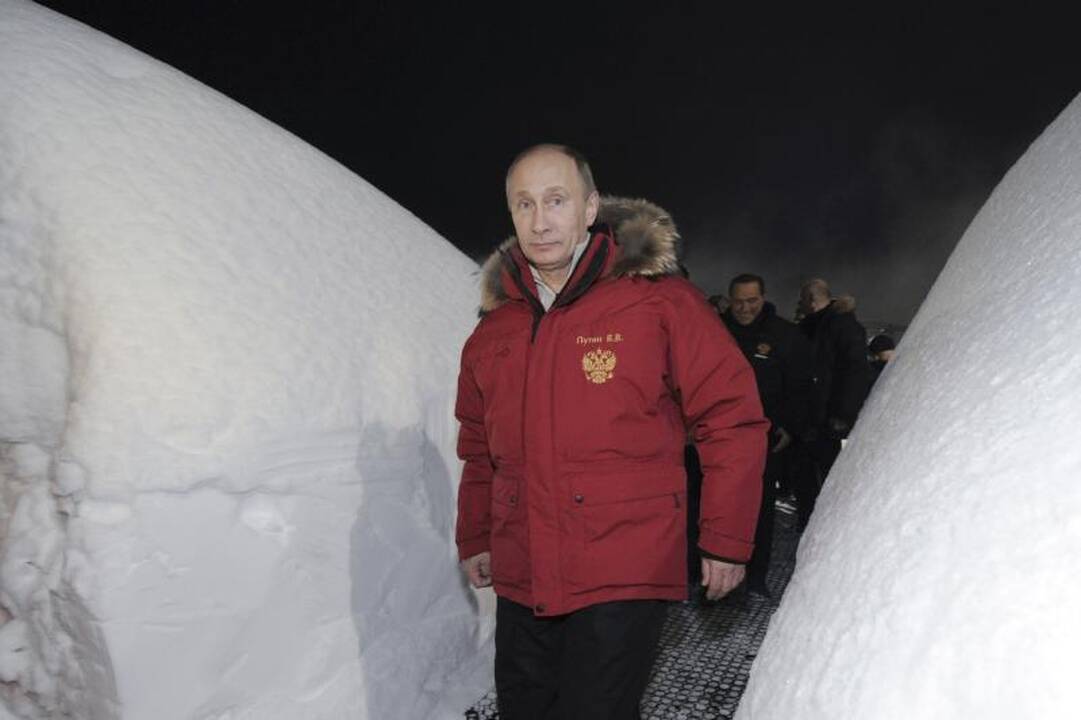 S.Berlusconi aplankė naujai išrinktą Rusijos prezidentą V.Putiną