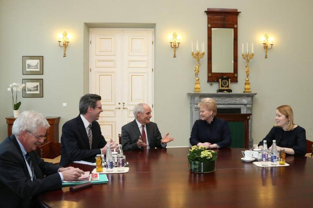 D.Grybauskaitei – prestižinis Karolio Didžiojo apdovanojimas