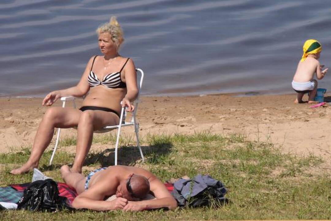 Kauno paplūdimiai: poilsiautojų netrūksta nuo aušros iki sutemos