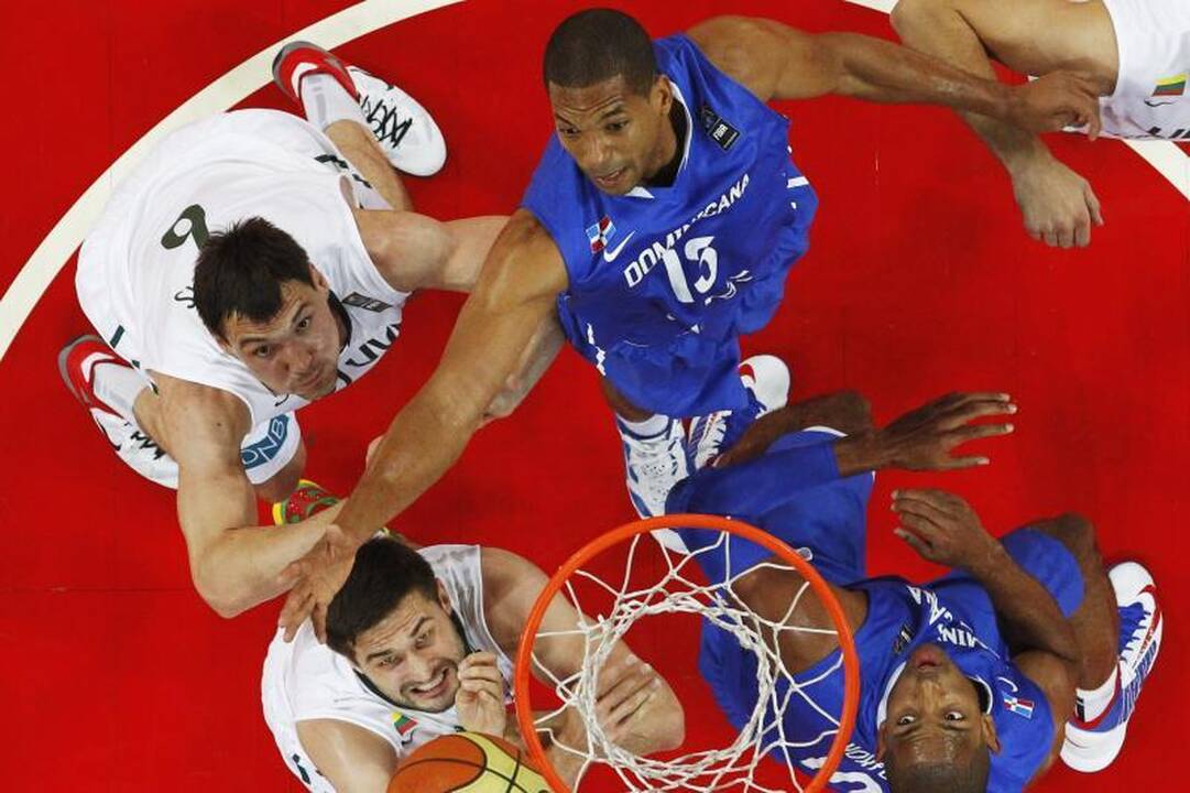 L.Kleiza: su rusais į finalą įsivėlęs paskui gali ir į lėktuvą nespėti