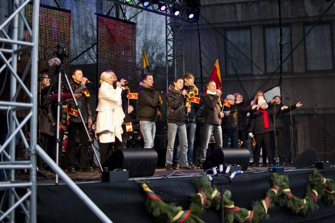 Kauniečiai gausiai rinkosi švęsti Nepriklausomybės dienos