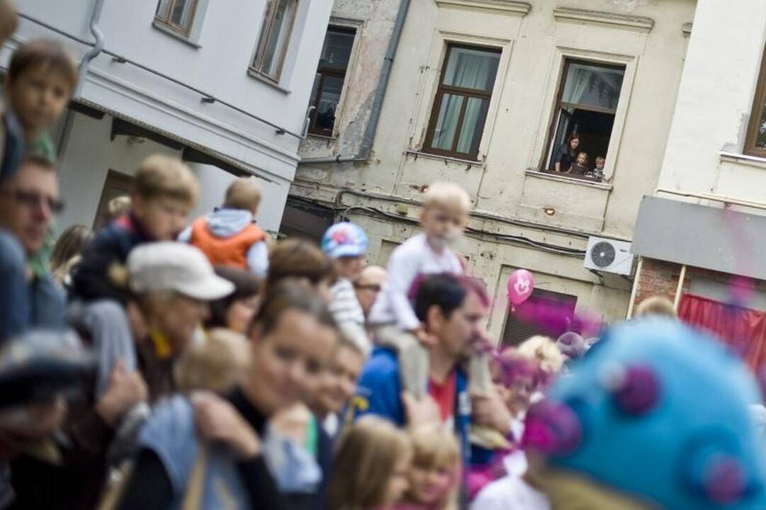 Kauno centre lėlės kvietė į pasakų miestą