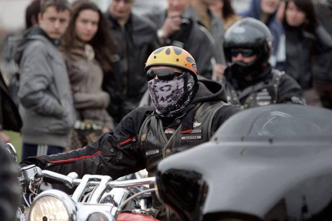 Per baikerių sezono atidarymą - motociklininko gaudynės