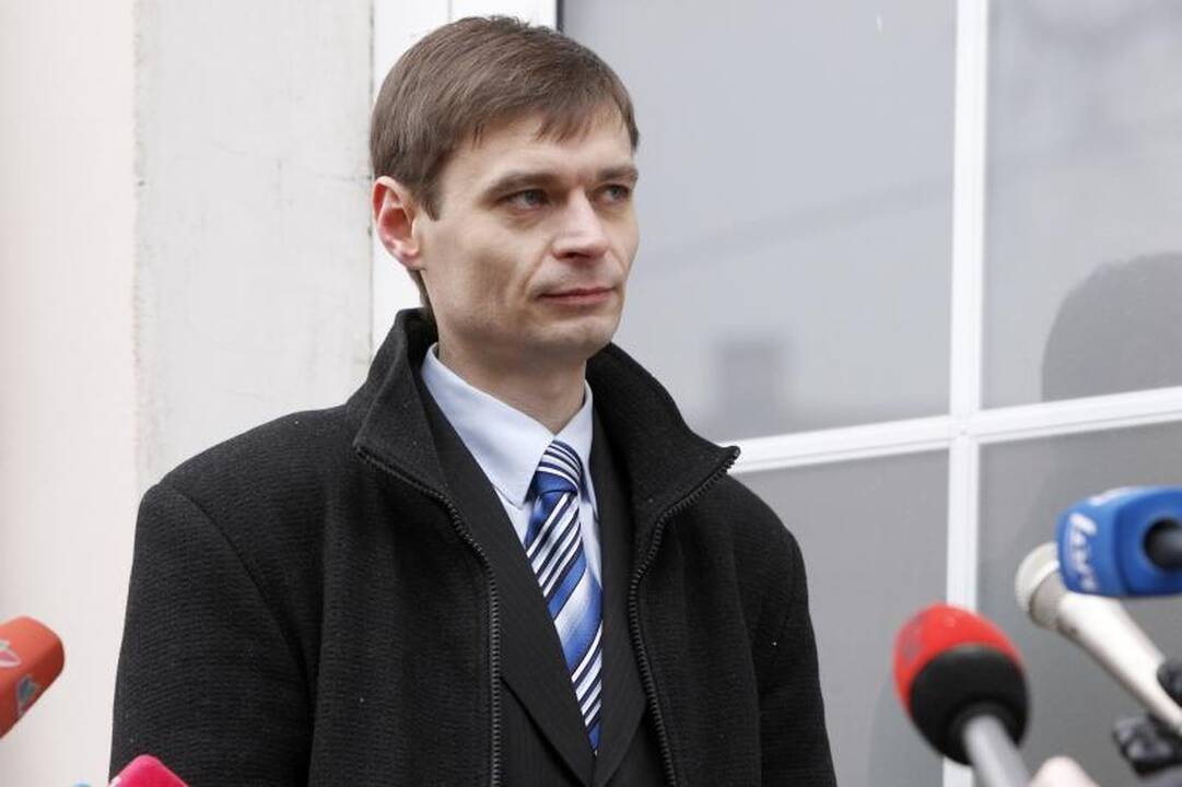 Ilgapirščių  mažiau – nuostolių  daugiau
