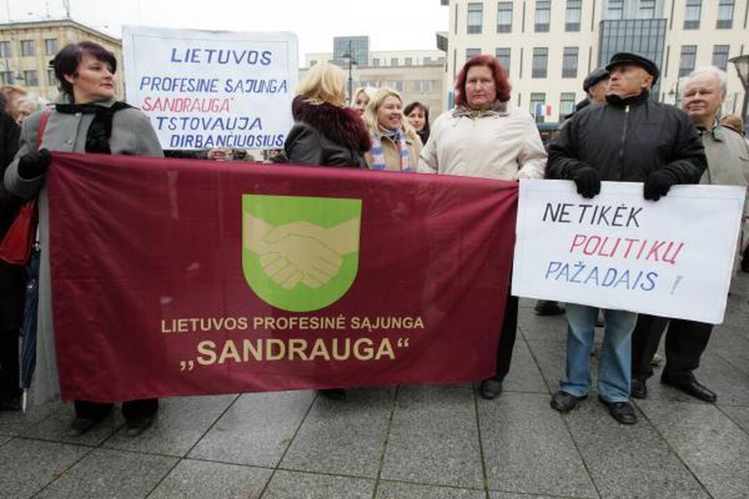 Profesinės sąjungos reikalauja premjero atsistatydinimo (papildyta)