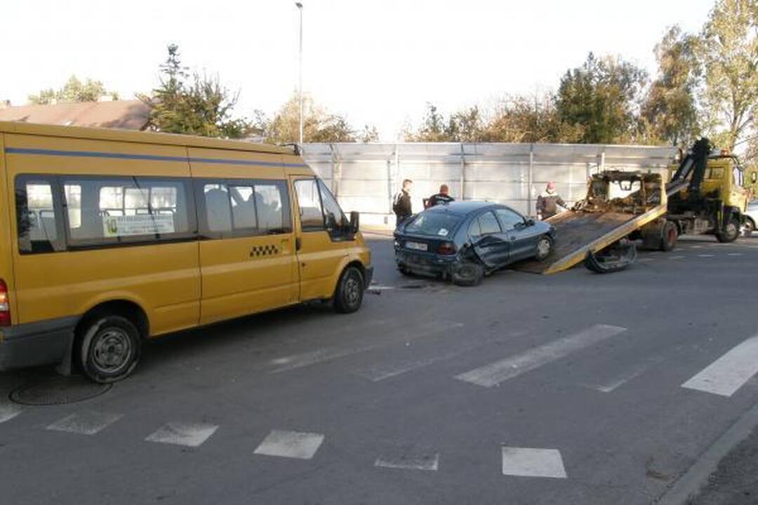 Toje pačioje sankryžoje - antra avarija per savaitę