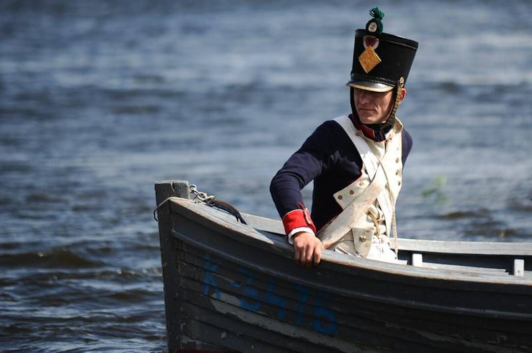 Istorinis žygis atkartotas: Napoleono kariuomenė persikėlė per Nemuną