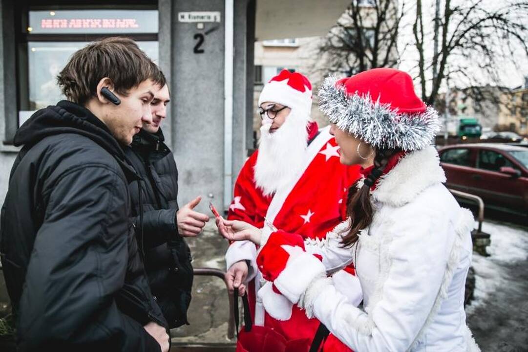Naujametė policininkų dovana – šimtai atšvaitų