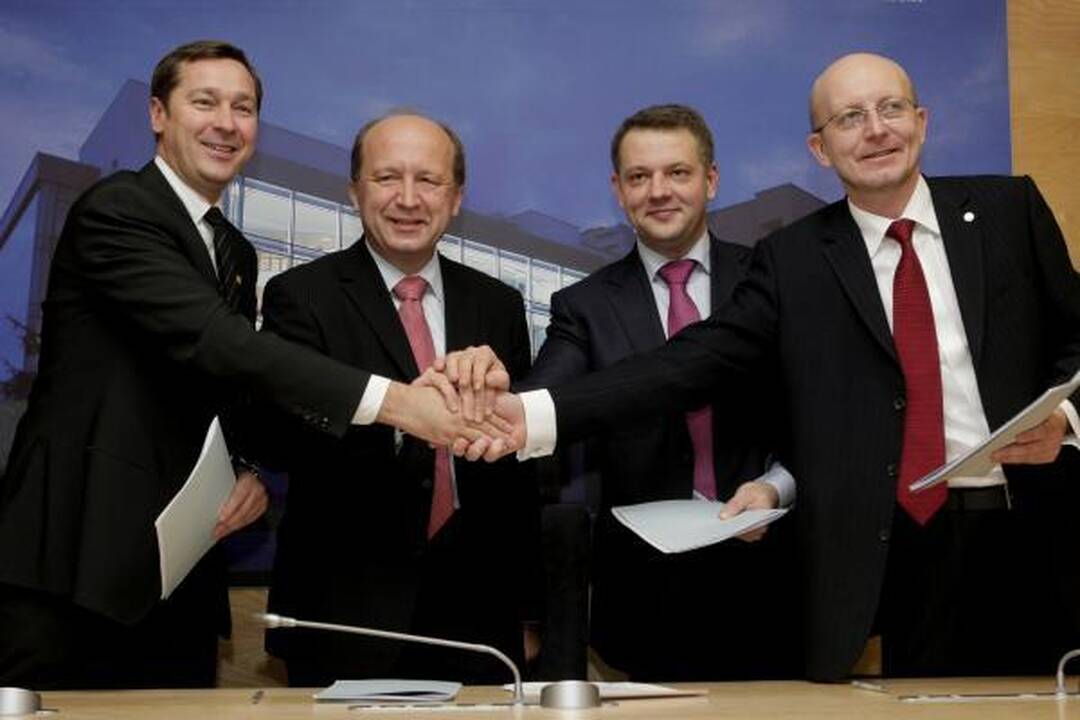 Permainų koalicijai duotas oficialus startas