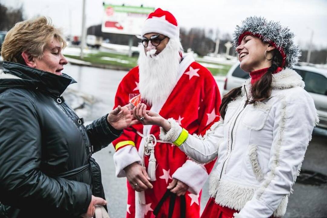 Naujametė policininkų dovana – šimtai atšvaitų