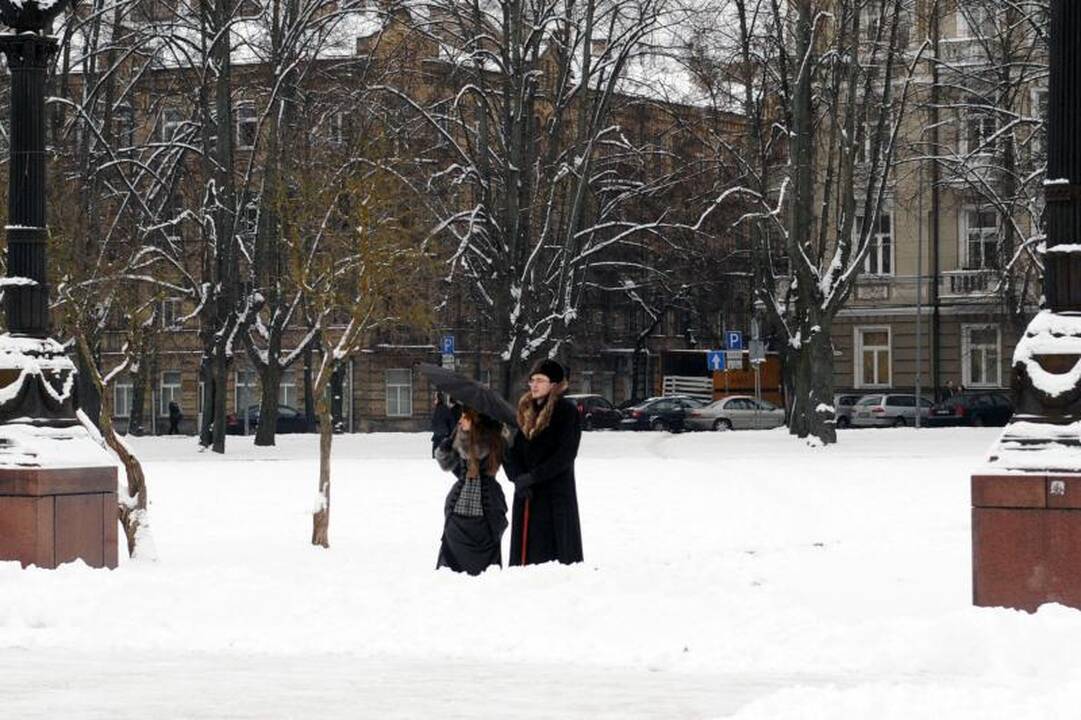 Filmo kūrėjai vilniečiams palieka čiuožyklą miesto centre (atnaujinta)
