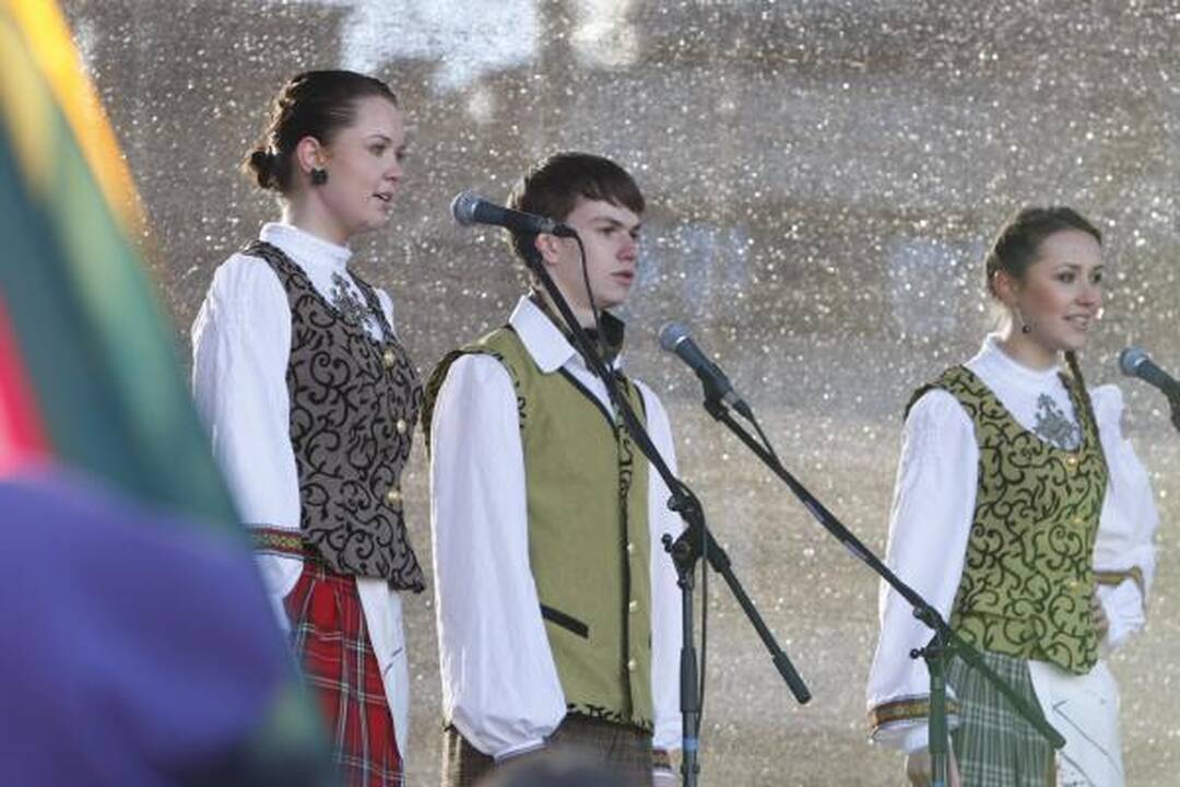 Klaipėdiečiai statė "Laisvės žiburį" 
