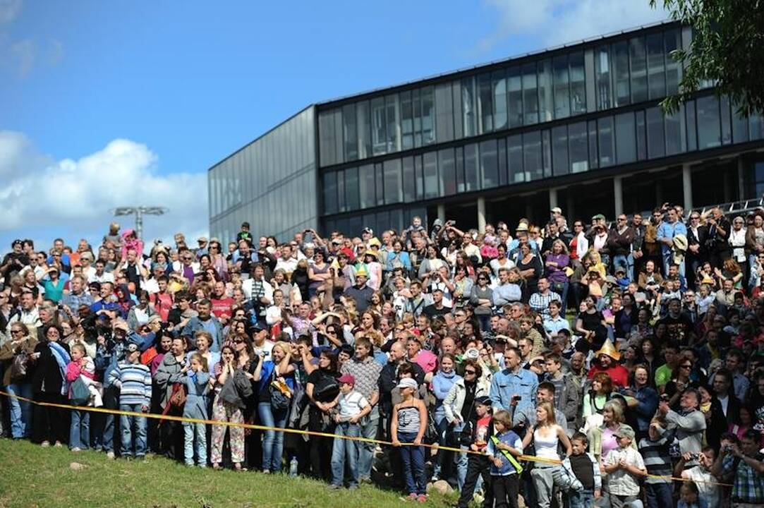 Istorinis žygis atkartotas: Napoleono kariuomenė persikėlė per Nemuną