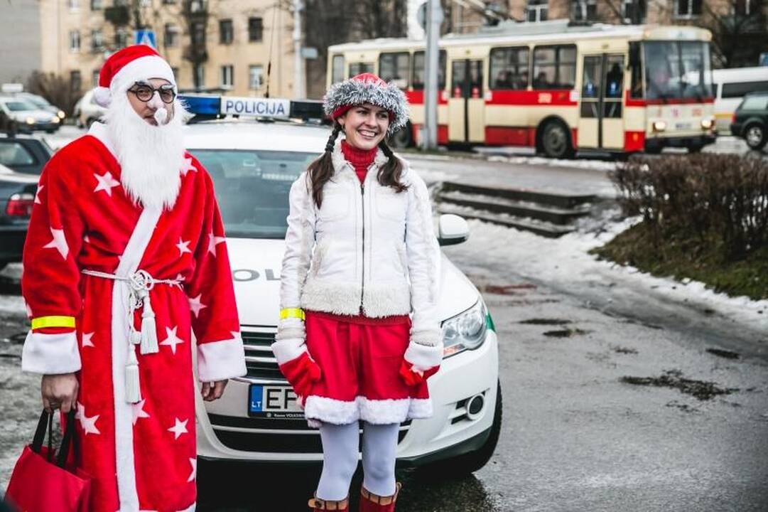 Naujametė policininkų dovana – šimtai atšvaitų