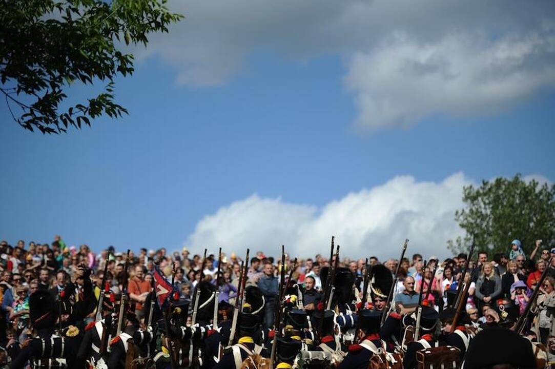 Istorinis žygis atkartotas: Napoleono kariuomenė persikėlė per Nemuną