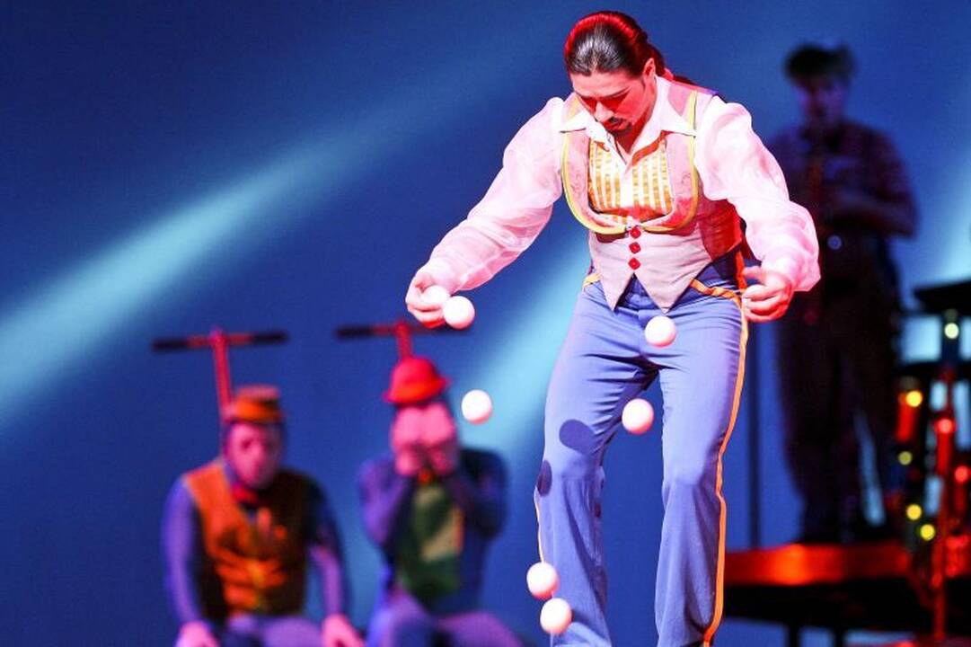 „Cirque du Soleil“ pasirodymą publika įvertino ovacijomis ir šūksniais