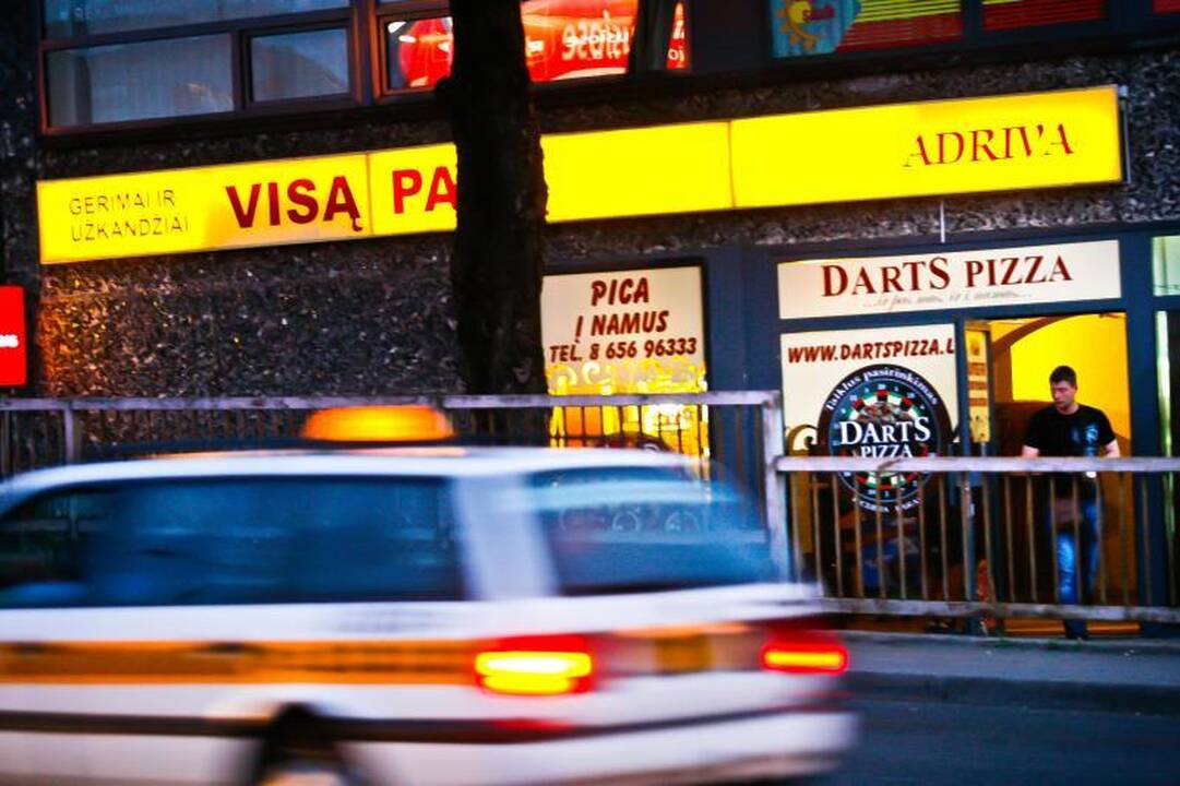 Naktinė prekyba alkoholiu – draudimai tik dėl akių