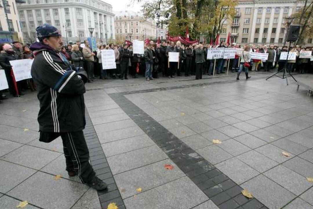 Profesinės sąjungos reikalauja premjero atsistatydinimo (papildyta)