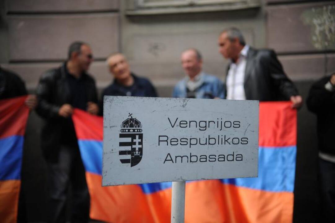Sostinėje prie Vengrijos ambasados armėnų protestas