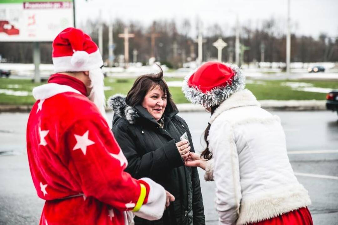 Naujametė policininkų dovana – šimtai atšvaitų