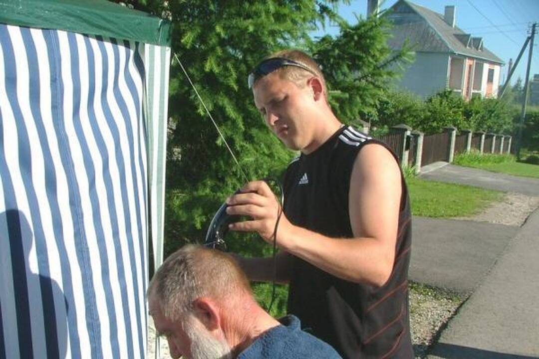 Venckų namus saugantys žmonės nusprendė fotografuoti įtartinus „žioplinėtojus“